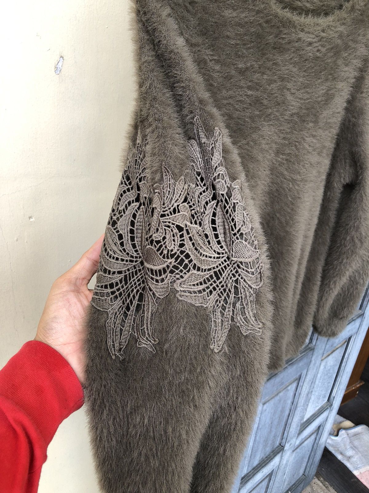 Japanese Brand Real Cube Japanese Brand Mohair Fur Embroidery Flowers Size M / US 6-8 / IT 42-44 - 7 Thumbnail