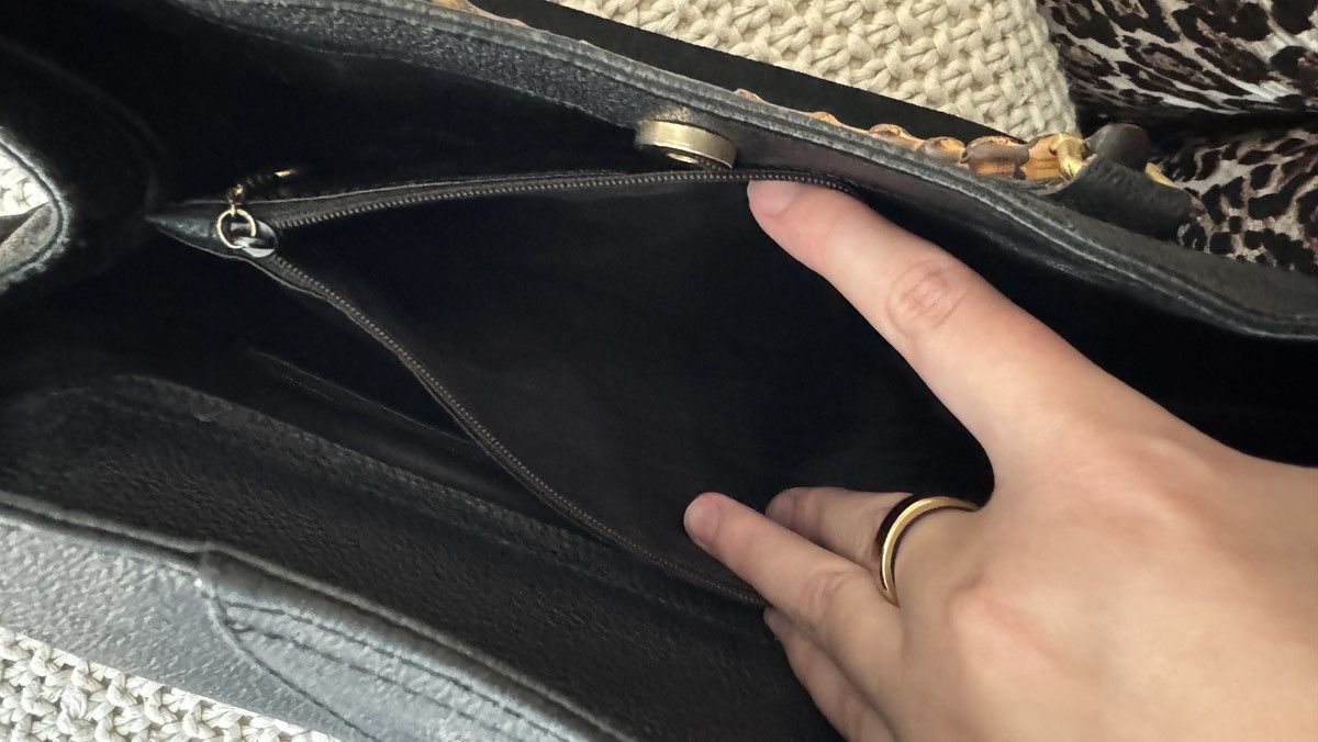 Gucci Vintage Bamboo Black Suede and Leather Gucci Handbag Size ONE SIZE - 8 Thumbnail