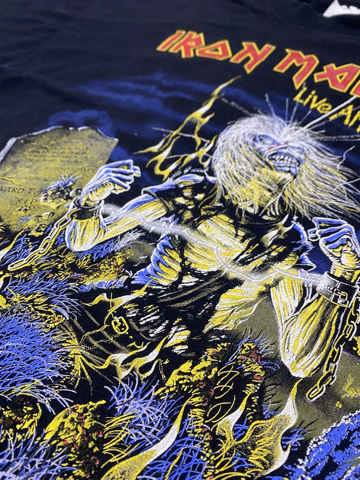 Iron Maiden Rare Vintage Iron Maiden Live After Death original Album tee Size US L / EU 52-54 / 3 - 1 Thumbnail