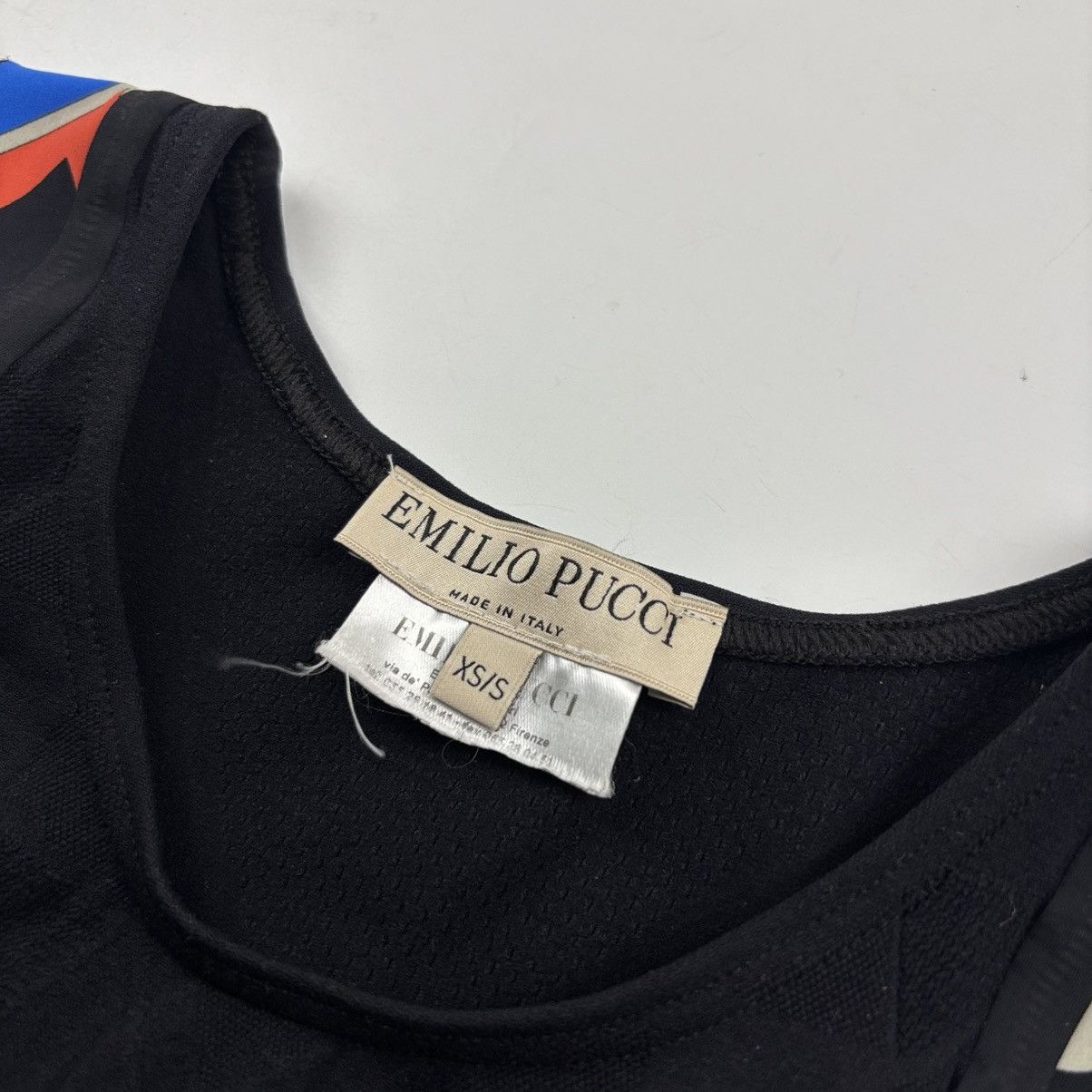 Emilio Pucci Emilio Pucci Cut Out Stretch Top Size XS / US 0-2 / IT 36-38 - 9 Thumbnail