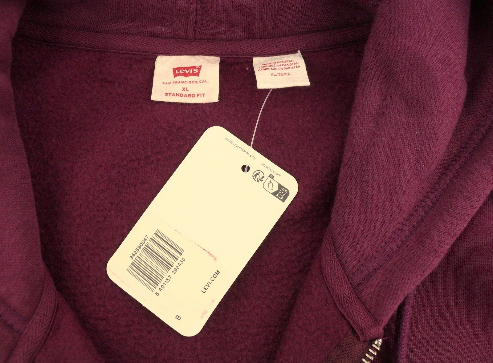 Levi's STANDARD FIT XL Burgundy Full Zip Patch Logo Hoodie 87114 Size US XL / EU 56 / 4 - 6 Thumbnail