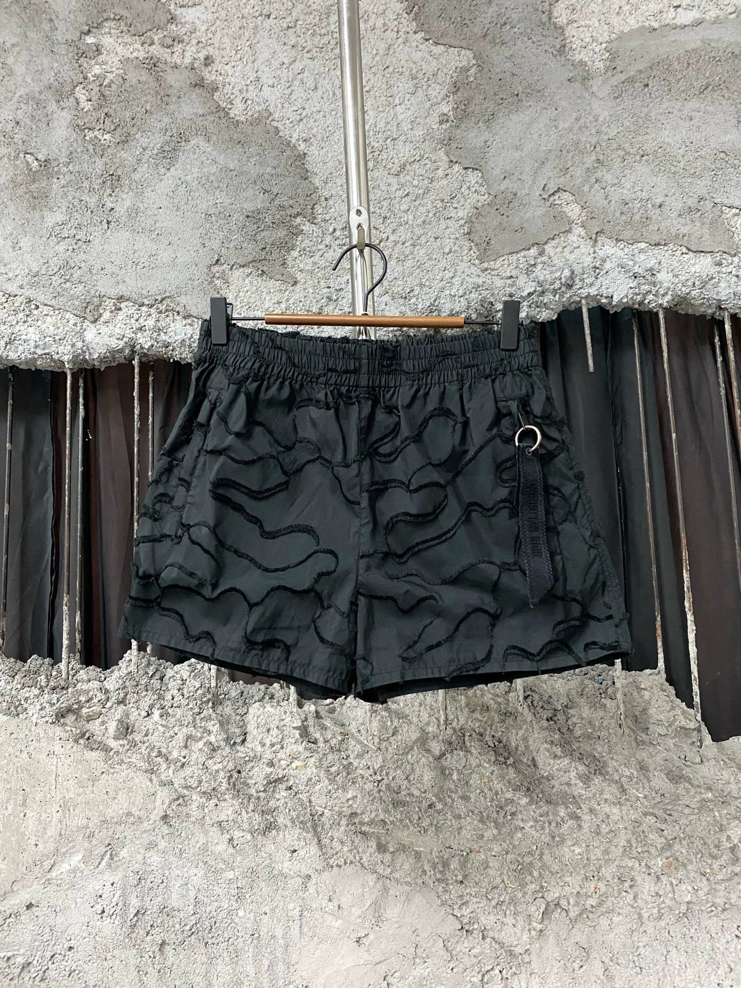 Dior Dior new shorts 38 Size 27" / US 4 / IT 40 - 1 Thumbnail