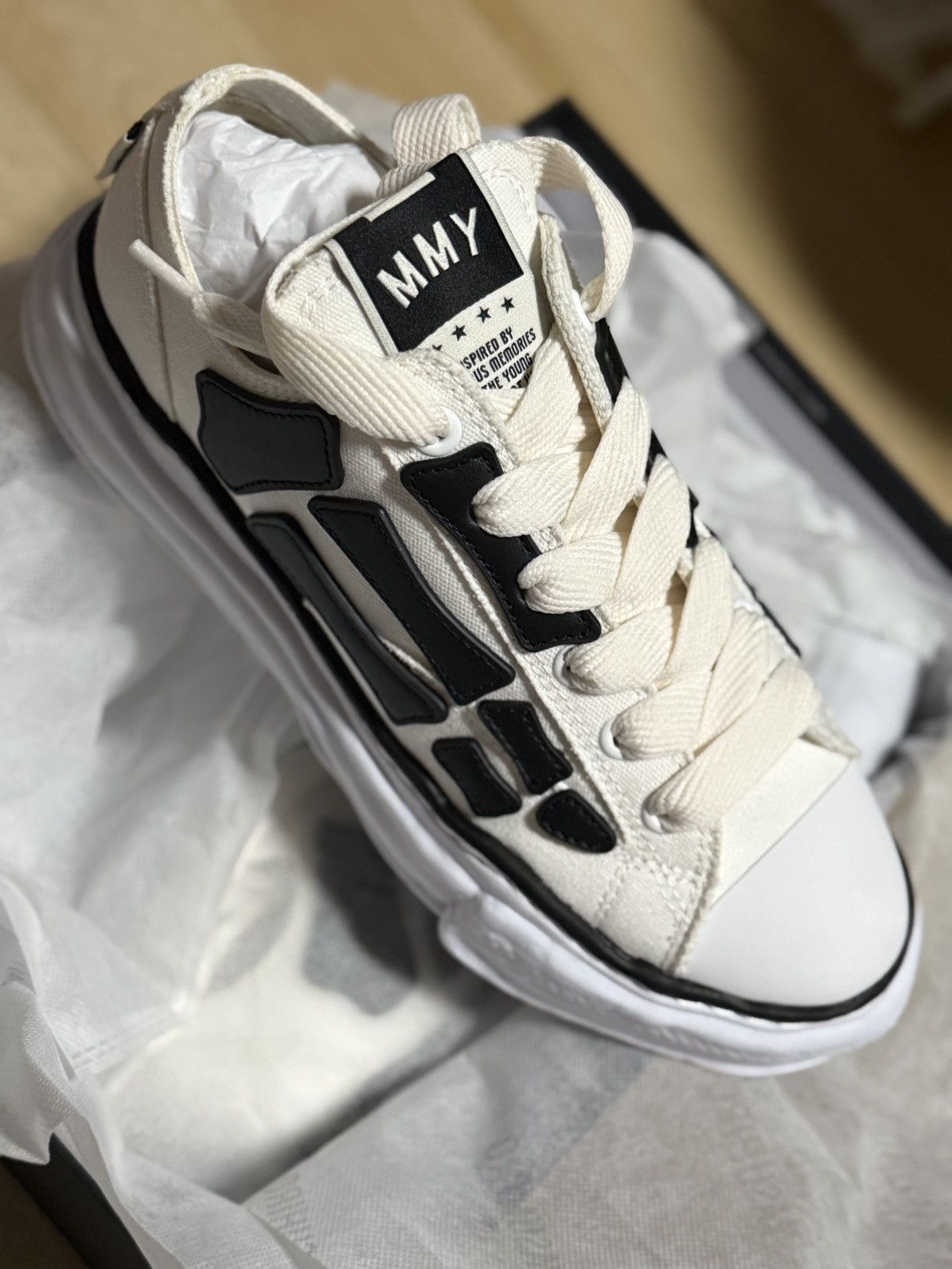 Amiri × Maison MIHARA YASUHIRO Maison Mihara Yasuhiro x Amiri Bones Sneakers Alabaster Size US 11 / EU 44 - 7 Thumbnail