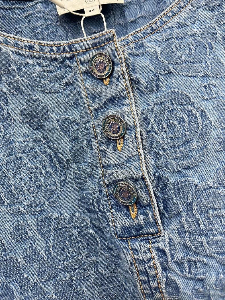 Chanel Chanel 23P denim jacquard vest Size XS / US 0-2 / IT 36-38 - 2 Thumbnail