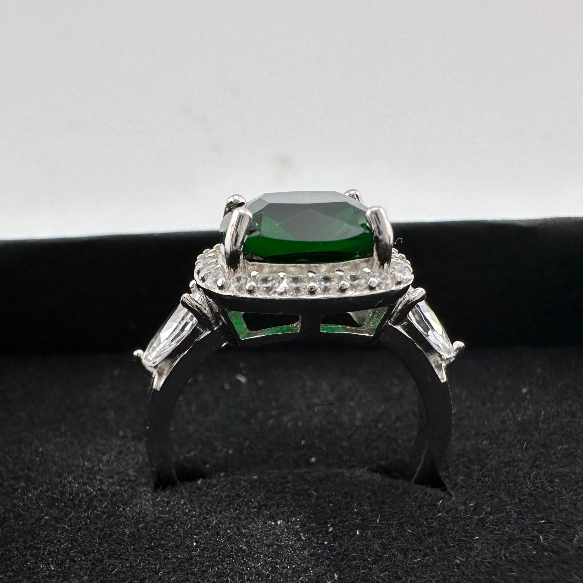 Other 3.66ct Lab Created Emerald and White Gemstone Ring Size 7 Size ONE SIZE - 12 Thumbnail
