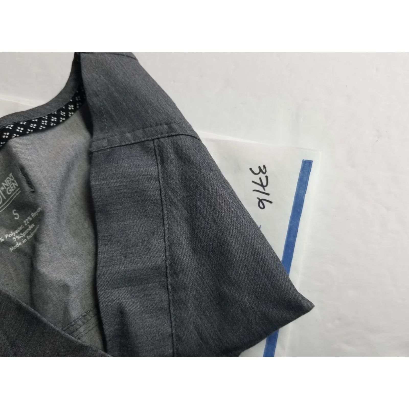 Koio KOI Basics Womens Scrub Top Heather Grey S Small solid Medical Uniform Top Womens KD Cleanable? Size S / US 4 / IT 40 - 8 Thumbnail