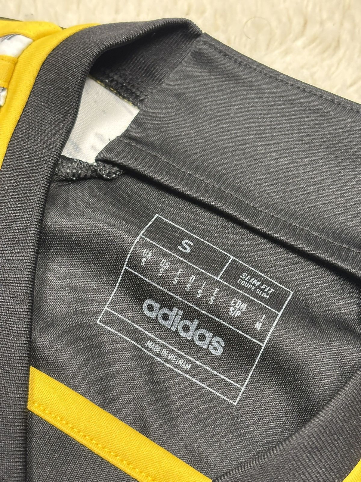 Adidas Adidas Juventus FC 2023/24 Home Soccer Jersey Size US S / EU 44-46 / 1 - 4 Thumbnail
