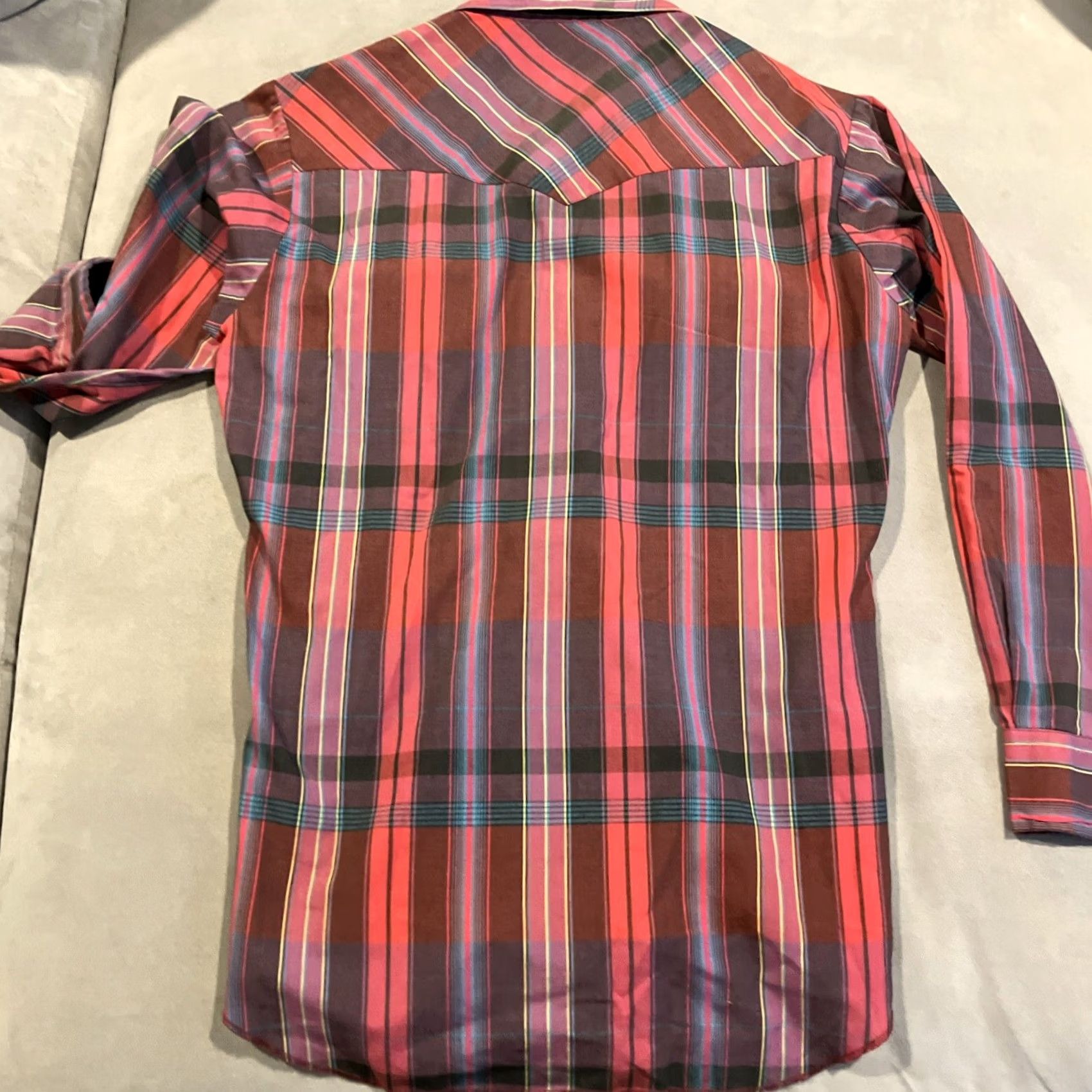 Vintage VINTAGE Rustler Red Plaid Long Tails Long Sleeve Pearl Snap Shirt 15 32/33 Men Shirt Cowboy Western 80s 90s Size US M / EU 48-50 / 2 - 6 Thumbnail