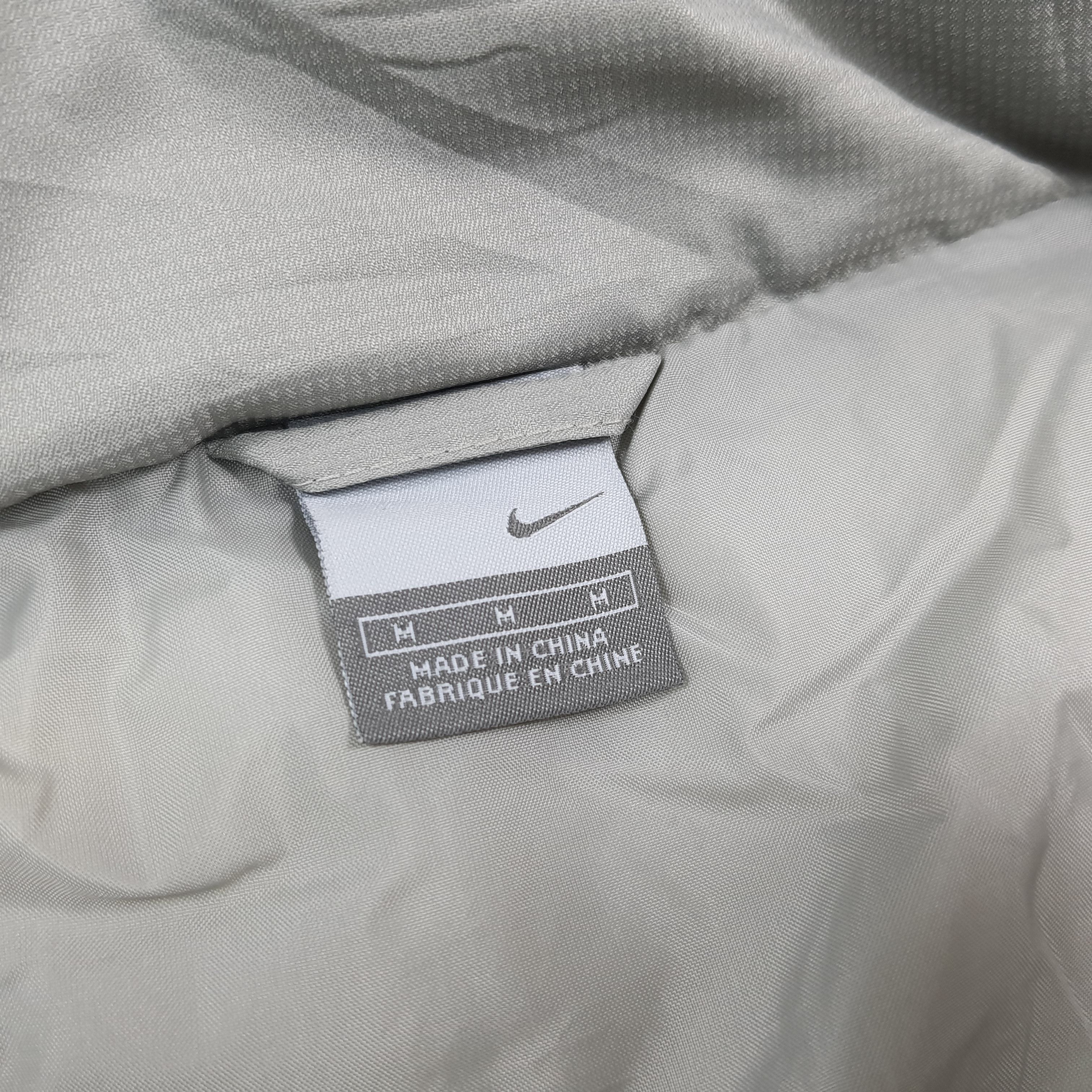 Nike Vintage Nike Outerwear Winter Jacket C293N28 Size US M / EU 48-50 / 2 - 6 Thumbnail