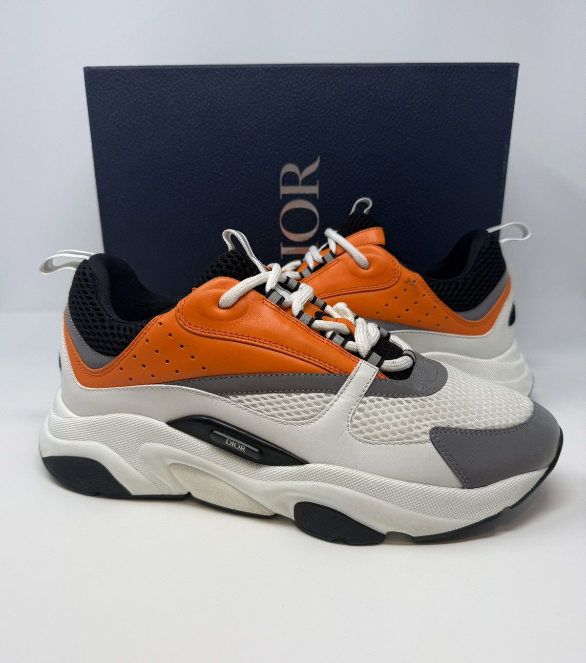 Dior Dior B22 Sneaker White/Orange Size US 11 / EU 44 - 1 Thumbnail