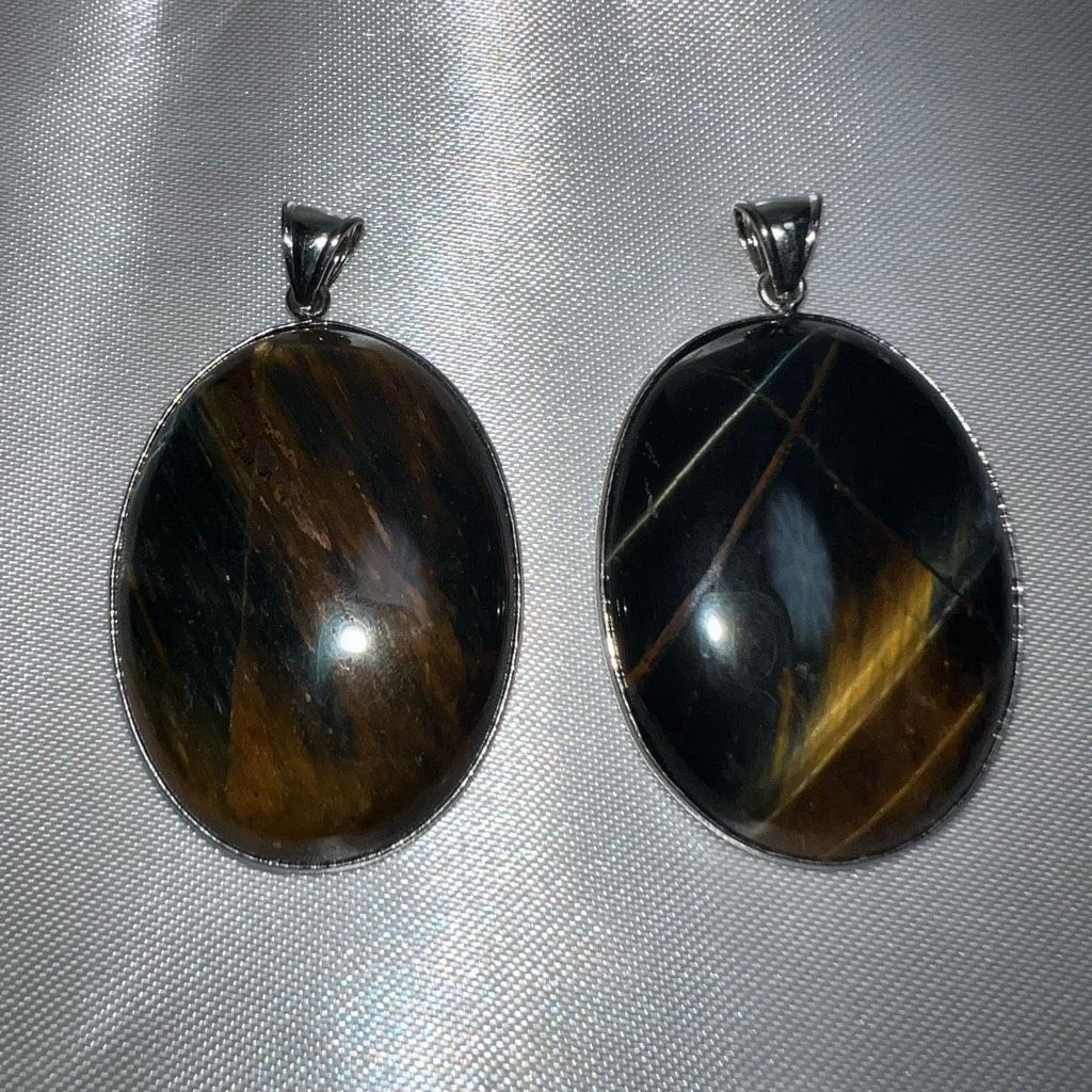 Vintage Set of Two Vintage Tiger Eye Pendants Size ONE SIZE - 1 Thumbnail