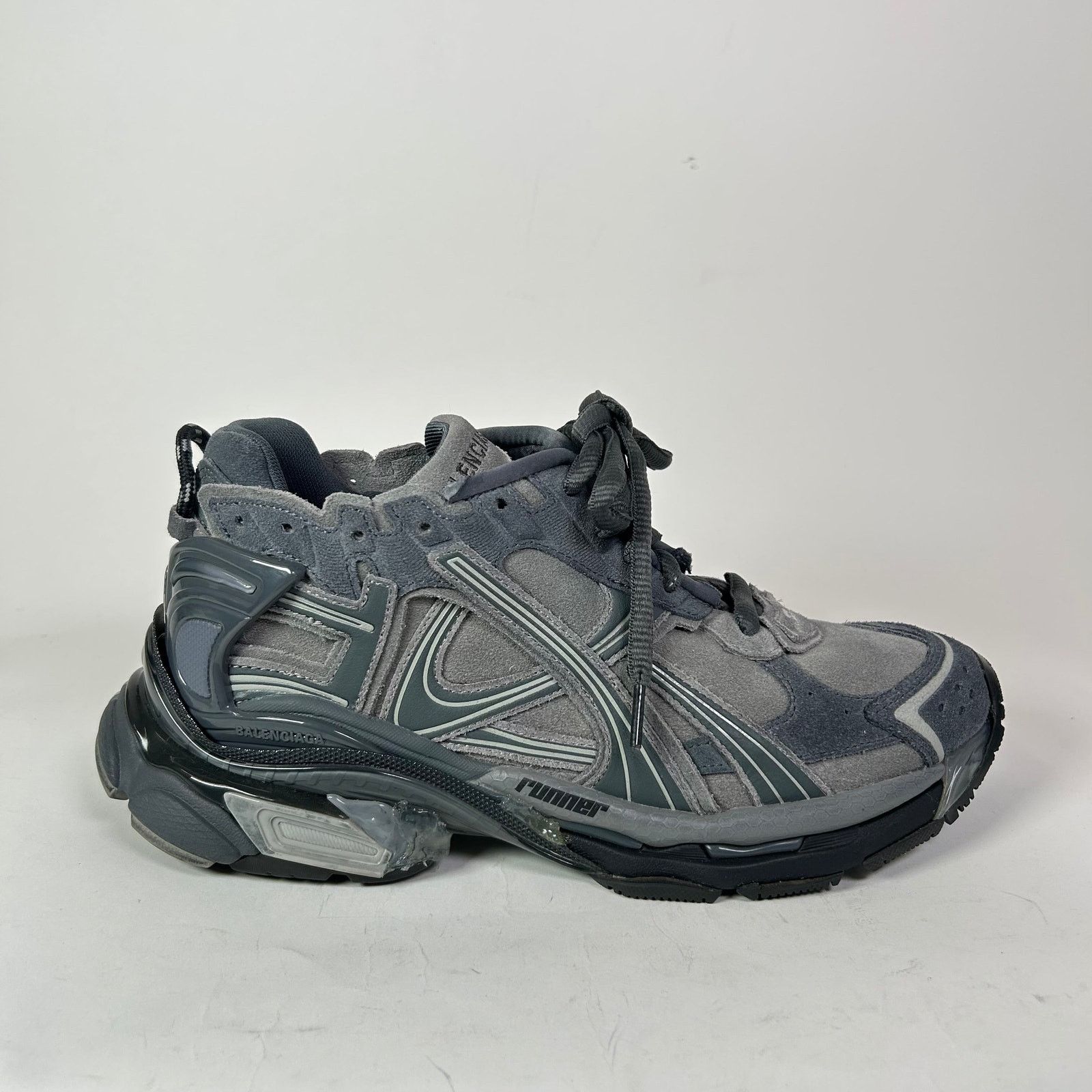 Balenciaga Balenciaga Grey Suede Runners Size US 8 / EU 41 - 1 Thumbnail