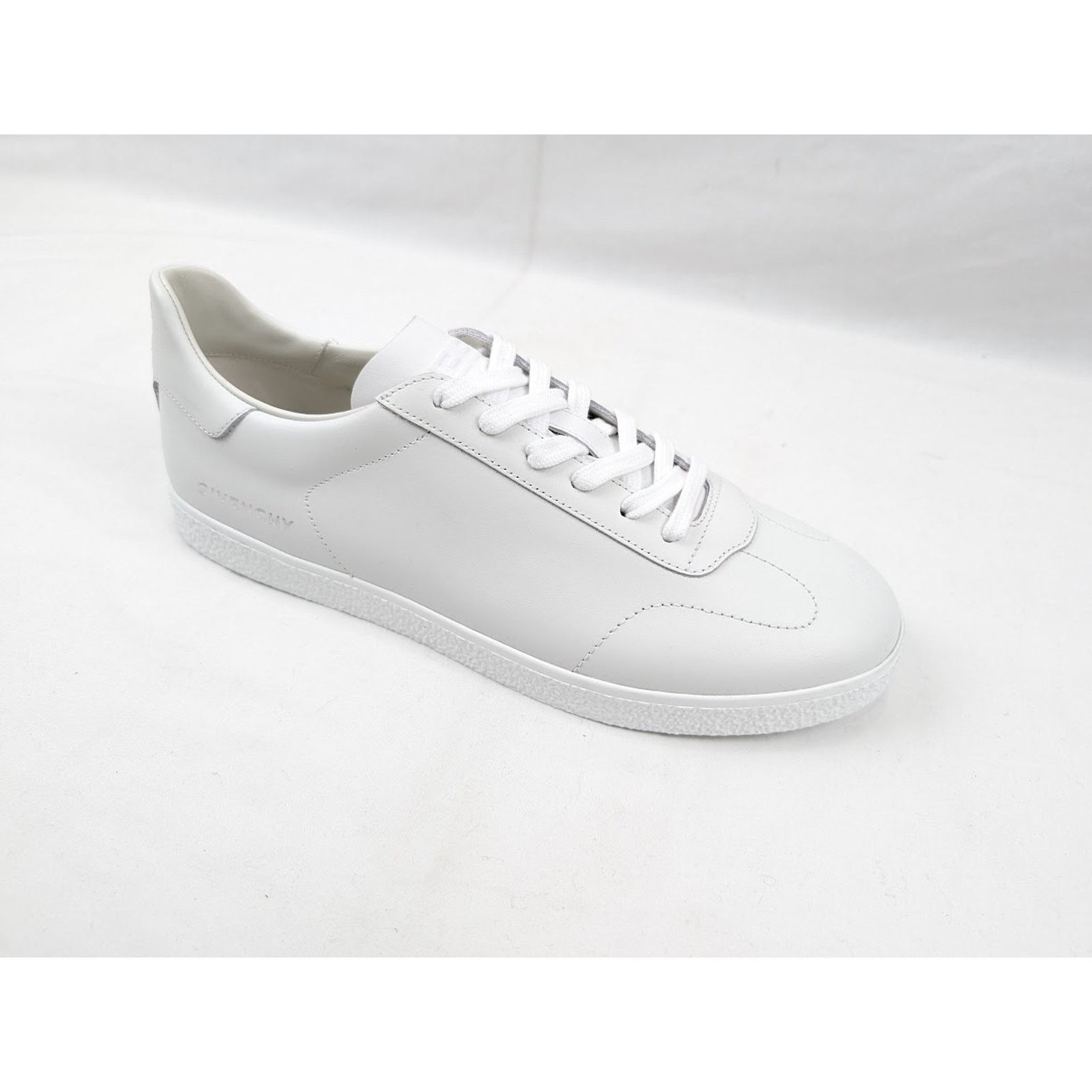 Givenchy o1rshd1 Low-Top Sneakers in White Size US 12 / EU 45 - 2 Thumbnail