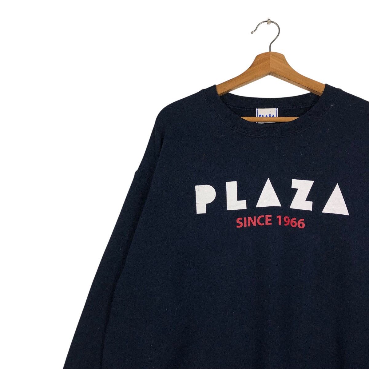 Japanese Brand PLAZA “Since 1966” Minimal Logo Crewneck — Navy Vintage Fit Size US L / EU 52-54 / 3 - 8 Thumbnail
