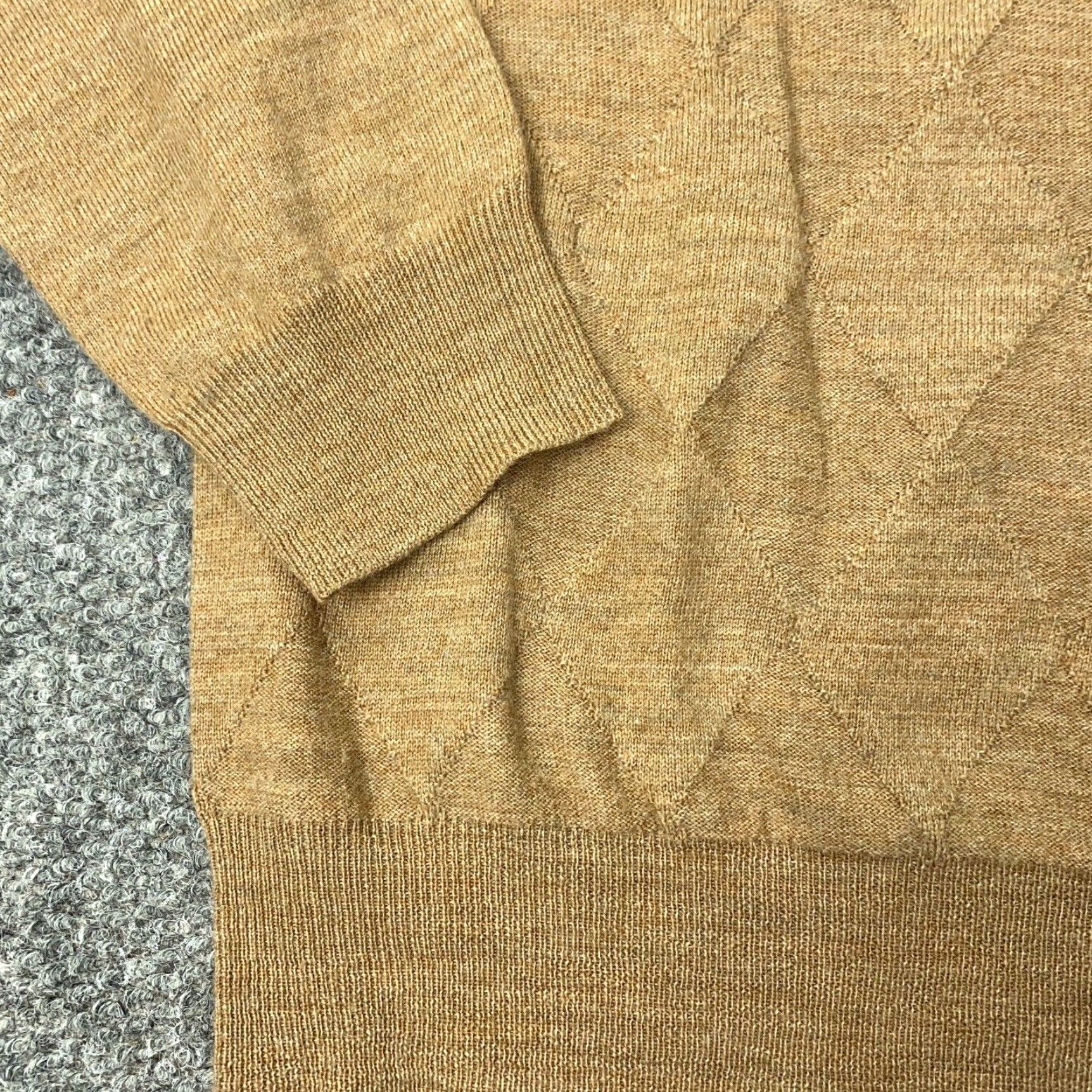Alfani Alfani Merino Wool Sweater Mens Large Brown Lightweight V-Neck Business Casual Size US L / EU 52-54 / 3 - 4 Thumbnail