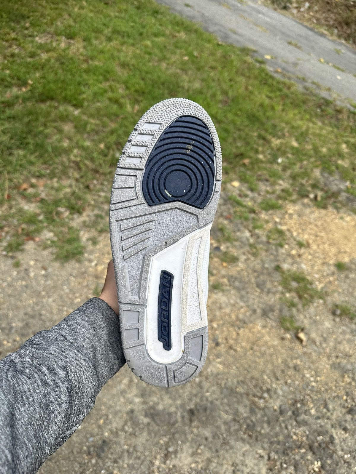 Jordan Brand × Nike Jordan 3 worn 1x Size US 9 / EU 42 - 3 Thumbnail