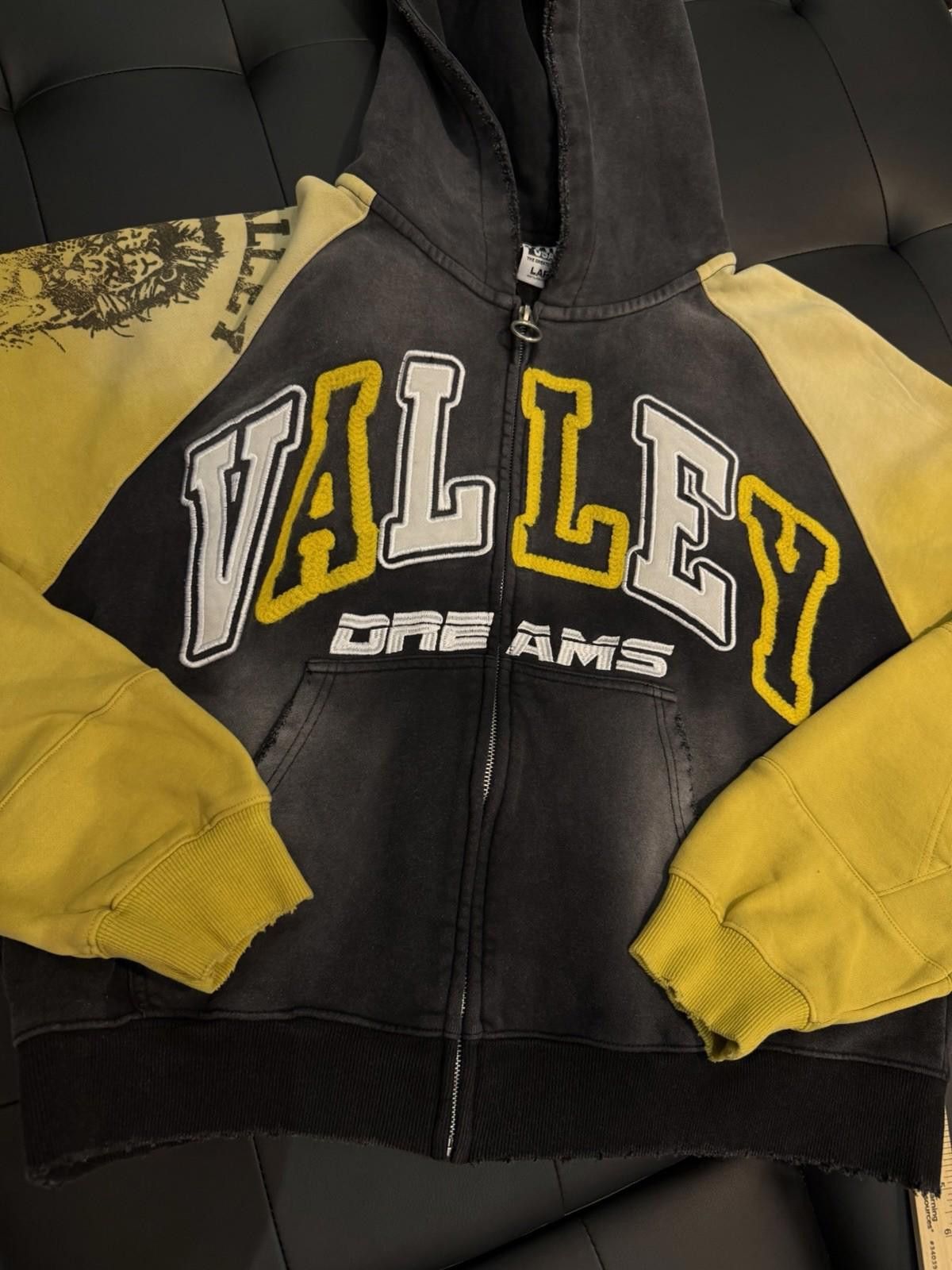 Vale L Vale Black Zip Up Hoodie Authentic Valley Black Yellow Size US L / EU 52-54 / 3 - 7 Thumbnail