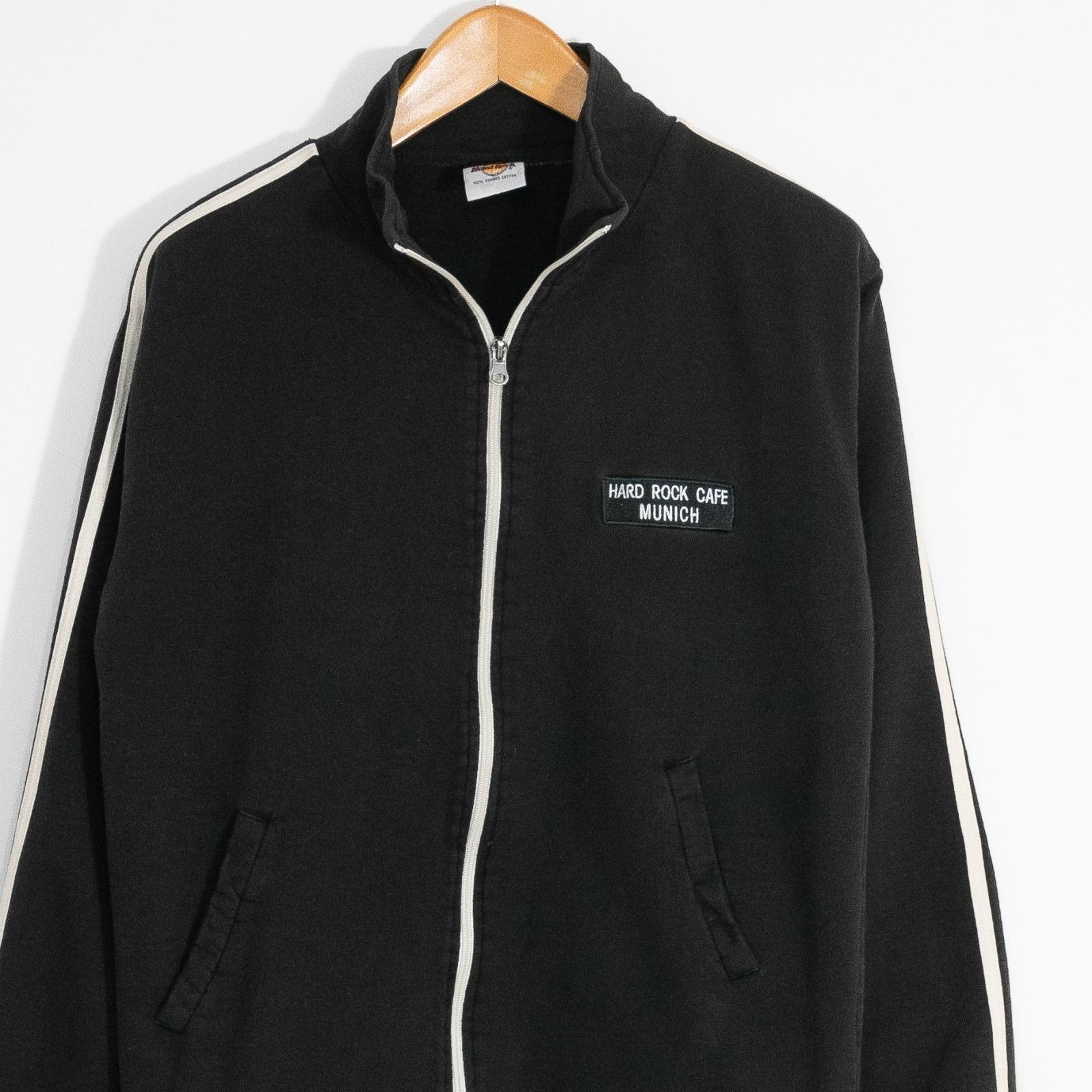Hard Rock Cafe Vintage 90s Hard Rock Cafe Munich Zip Up Sweatshirt Mens XL Size US XL / EU 56 / 4 - 2 Thumbnail