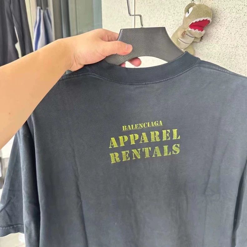 Balenciaga Balenciaga Black double-hook small logo short sleeve back Size US L / EU 52-54 / 3 - 1 Thumbnail