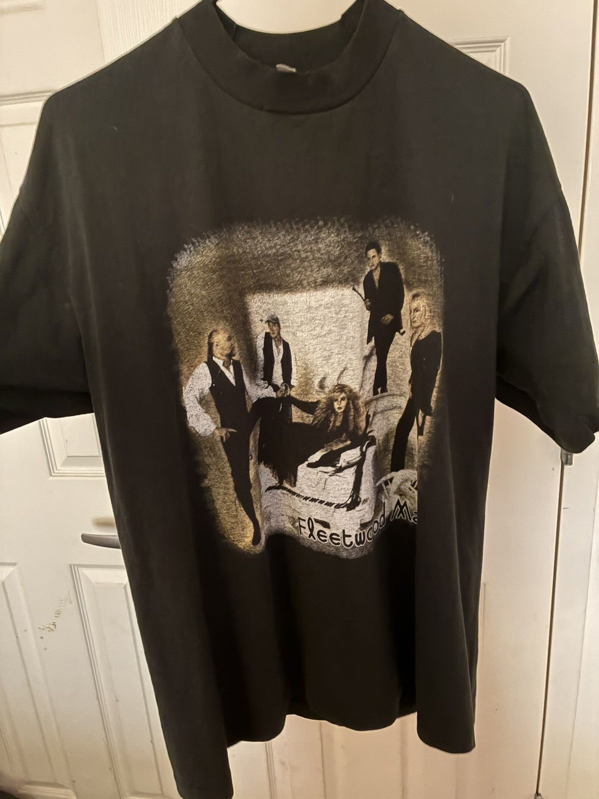 Vintage Fleetwood Mack Vintage 1997 concert Tee Size US XL / EU 56 / 4 - 2 Thumbnail
