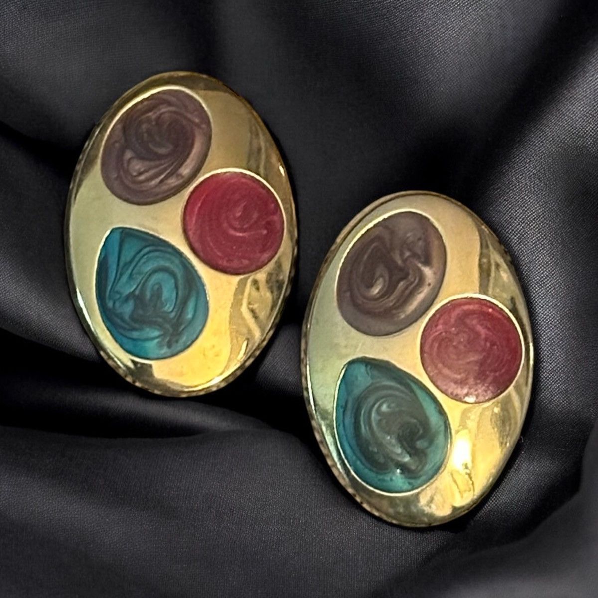 Vintage Vintage gold tone oval paint swirl post earrings Size ONE SIZE - 1 Thumbnail