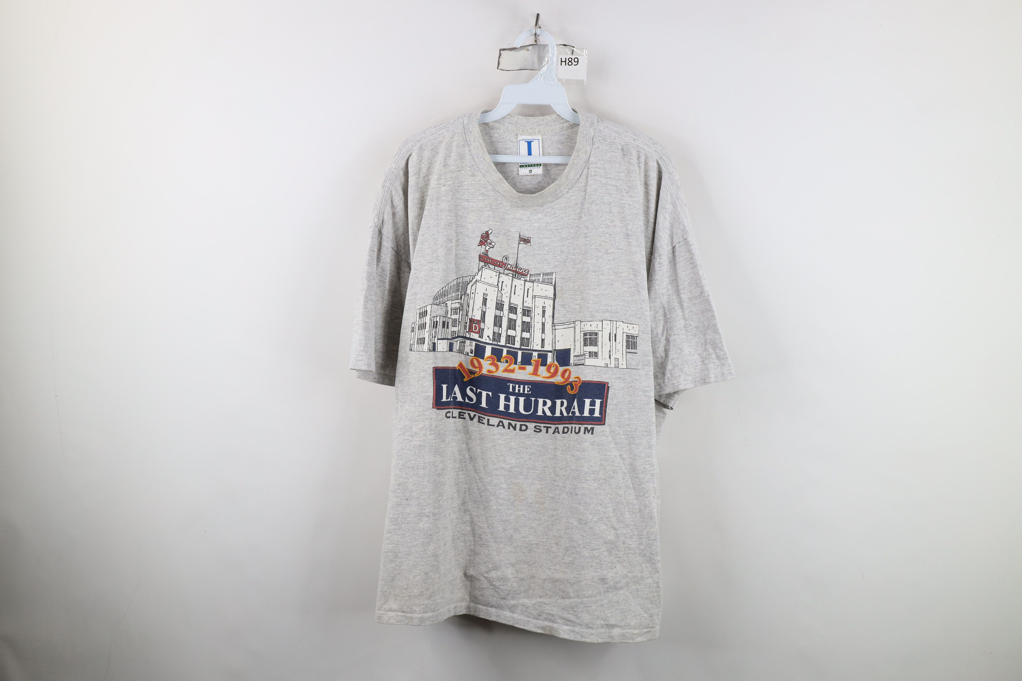 Vintage Vintage 90s Indians Baseball Last Hurrah Stadium T-Shirt USA Size US XL / EU 56 / 4 - 1 Thumbnail
