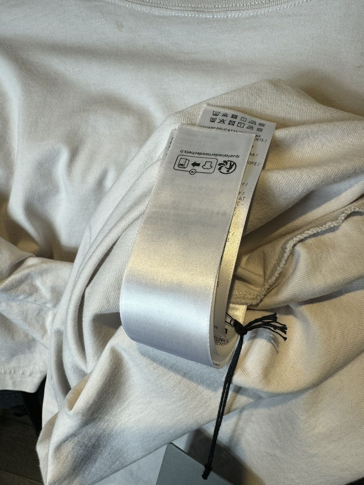 Balenciaga Balenciaga Active Reflective Logo Oversized White Tee - XS Size US L / EU 52-54 / 3 - 13 Thumbnail