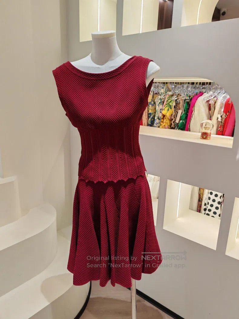 Alaia Alaia Burgundy Knit Fabric A-Line Skirt Full Set Dress Size XS / US 0-2 / IT 36-38 - 7 Thumbnail