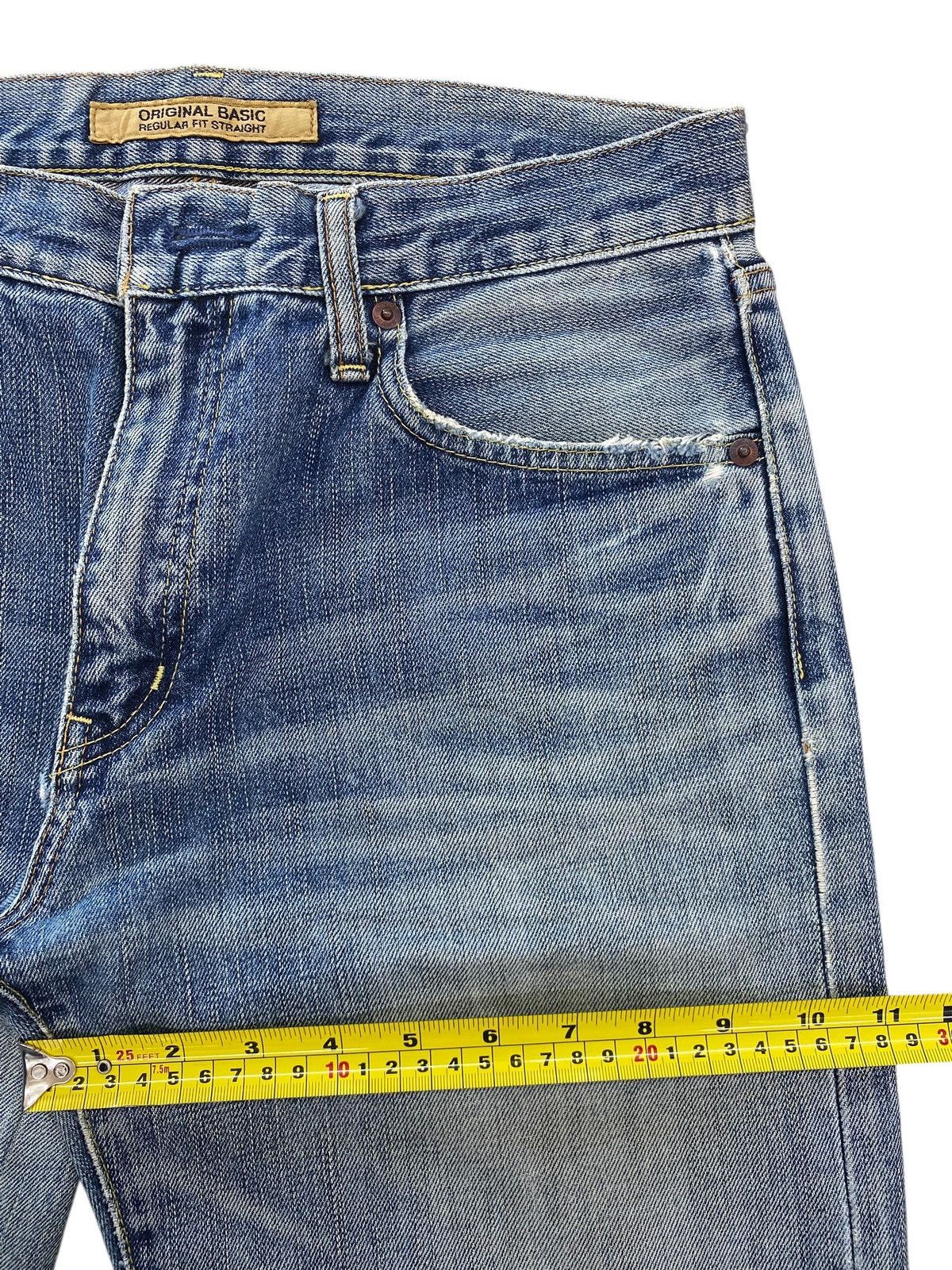 Uniqlo Uniqlo Faded Wash Whiskered Style Straight Leg Jeans Size US 31 - 7 Thumbnail