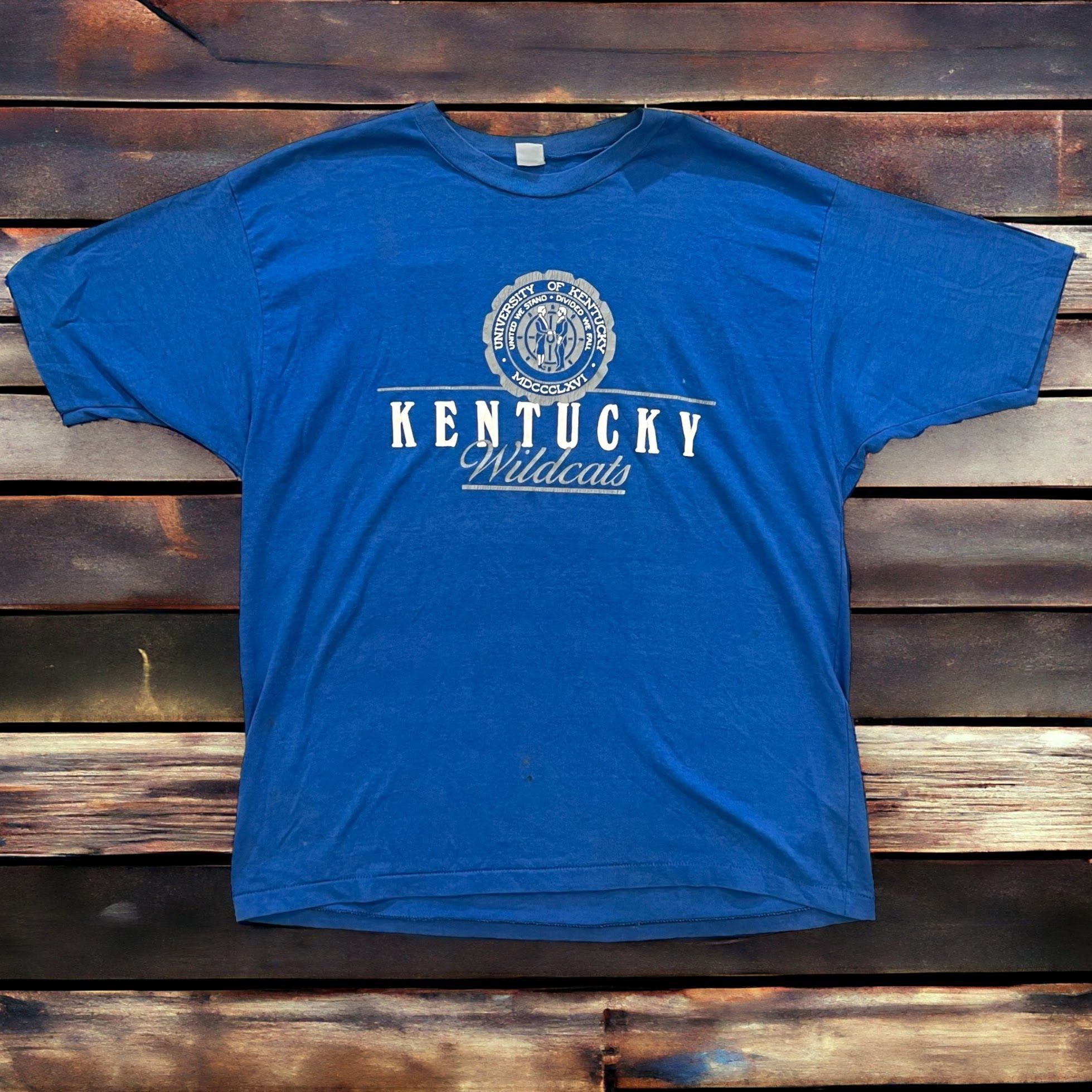 Vintage Vintage University of Kentucky Wildcards T Shirt Size US L / EU 52-54 / 3 - 1 Thumbnail