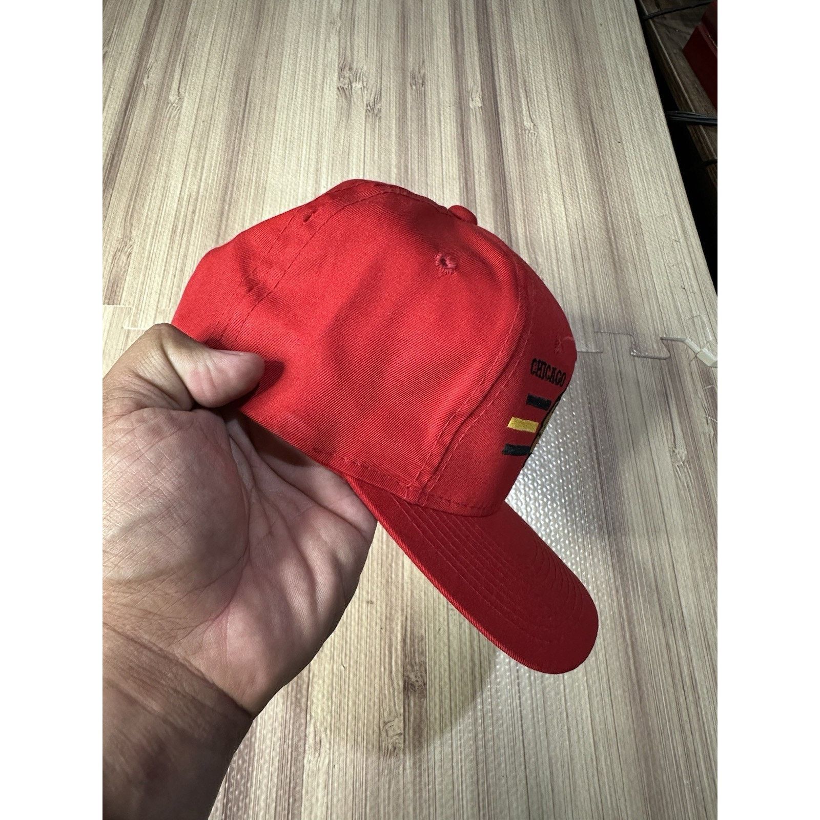& Other Stories Vintage Chicago Blackhawks Red Snapback Hat Young An Size ONE SIZE - 2 Thumbnail