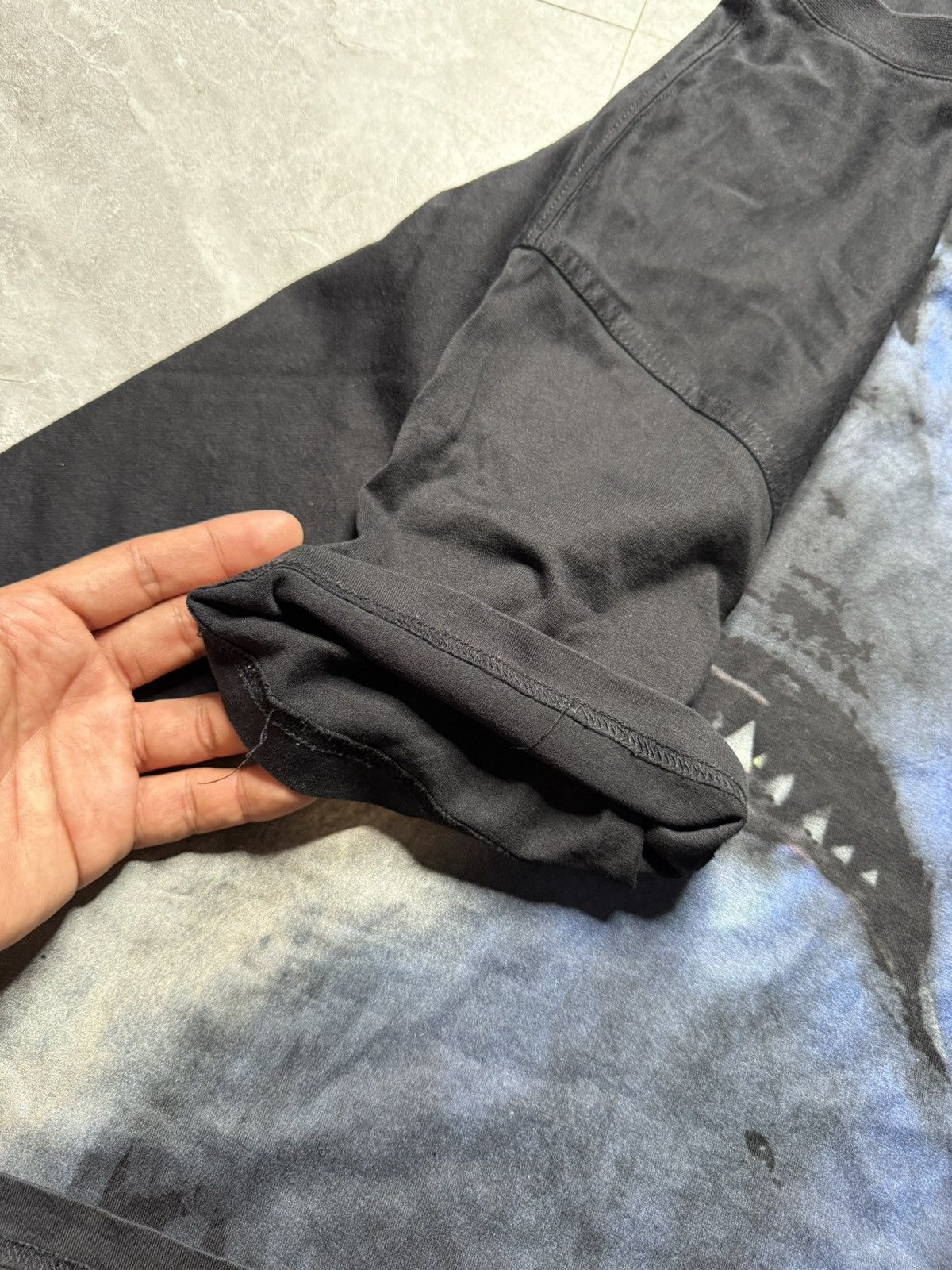 Givenchy Oversized Givenchy Shark Print Tee “Columbian Fit” Size US XS / EU 42 / 0 - 5 Thumbnail
