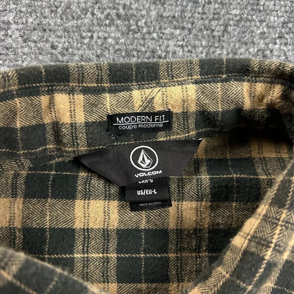 Volcom Volcom Flannel Shirt Mens Large Plaid Modern Fit Button Up Size US L / EU 52-54 / 3 - 5 Thumbnail