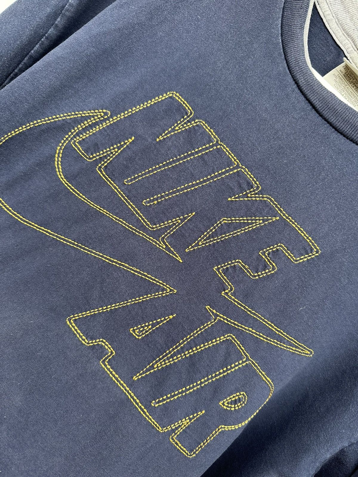 Nike × Vintage Vintage Nike Air Big Logo embroidered t-shirt y2k Size US L / EU 52-54 / 3 - 2 Thumbnail