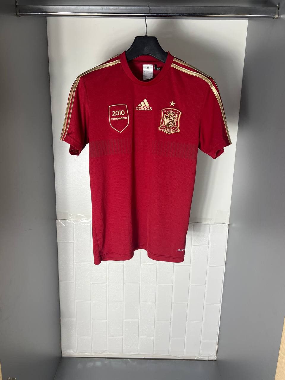 Adidas VINTAGE ADIDAS SPAIN RETRO SOCCER JERSEY MADRID BARCRLONA Size US S / EU 44-46 / 1 - 1 Thumbnail