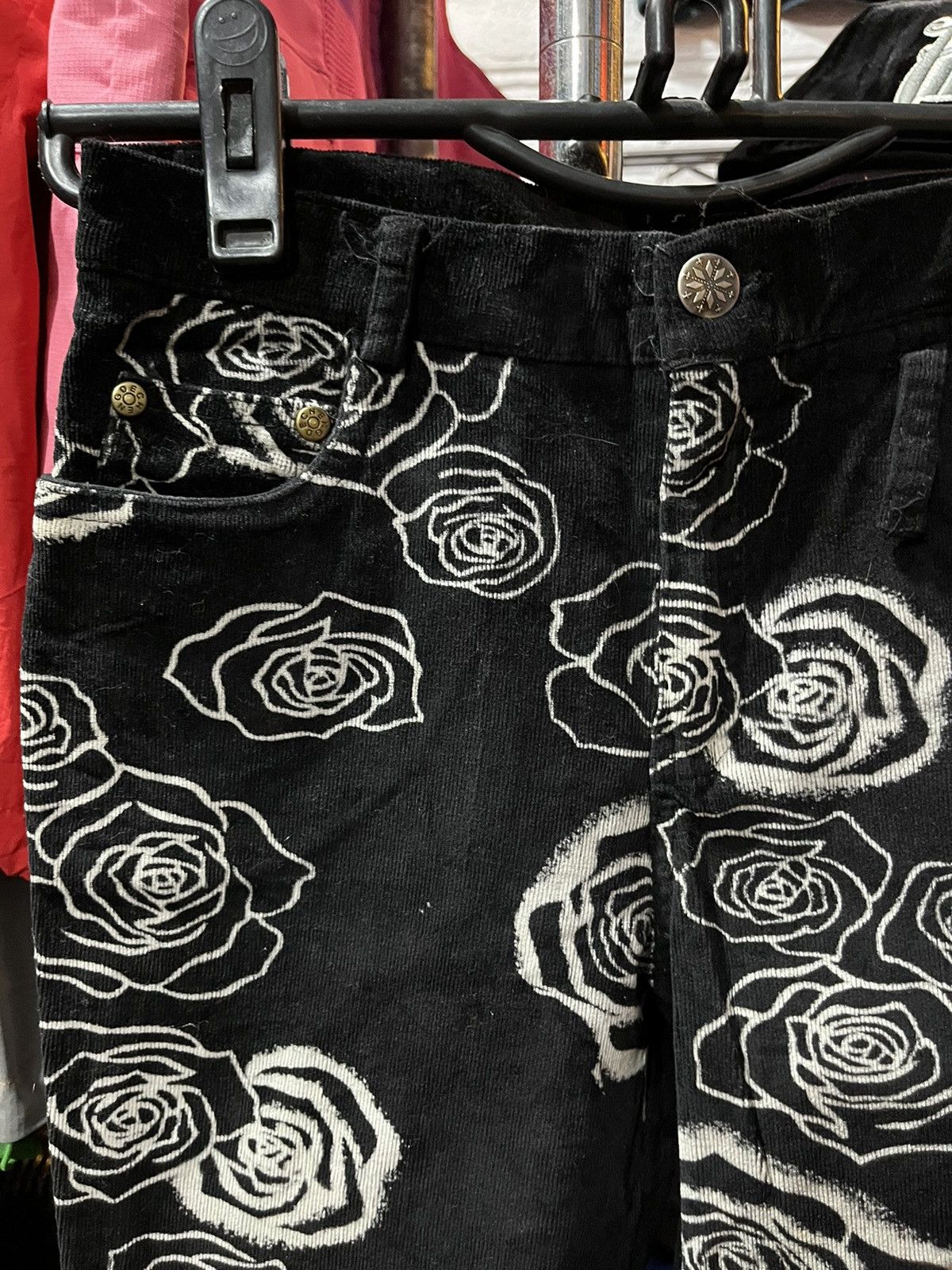 Japanese Brand × Vintage Wink Wink White Rose Black Booty Pants Size 27" / US 4 / IT 40 - 2 Thumbnail