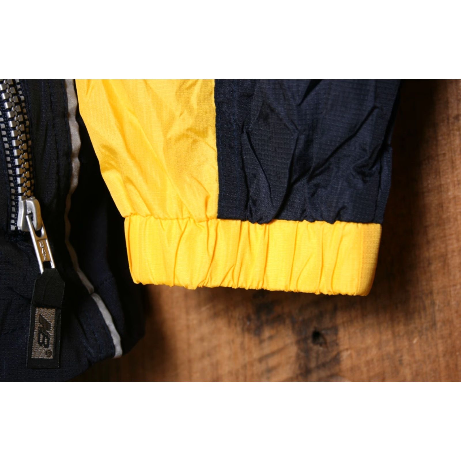 New Balance VINTAGE New Balance Jacket Track Jacket Men L Blue Yellow Nylon Zip Sweat Activewear Running & Jogging Size US L / EU 52-54 / 3 - 5 Thumbnail