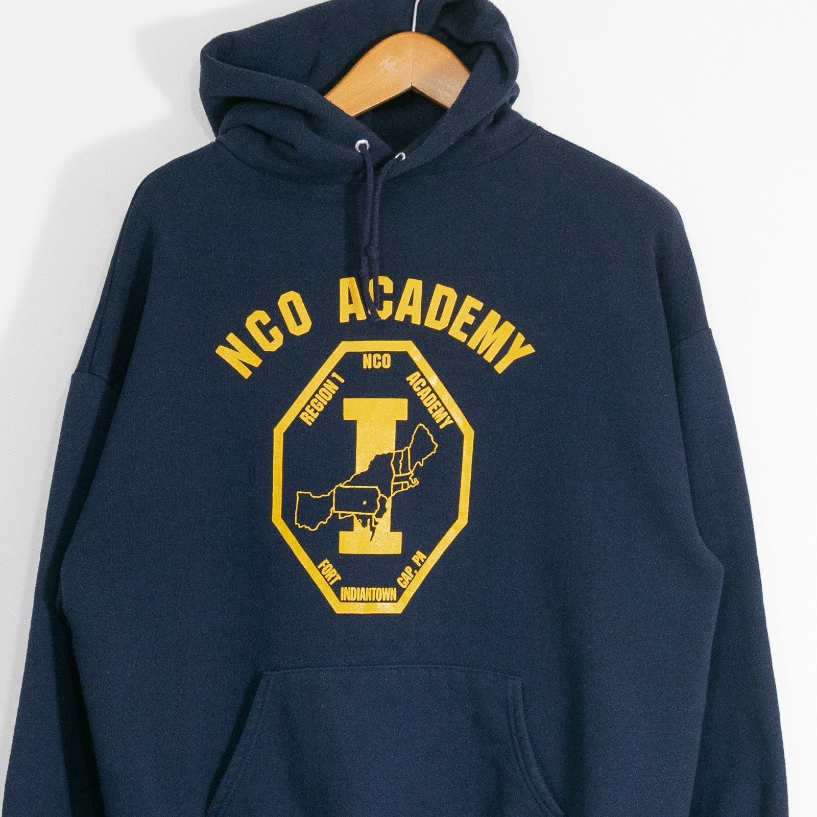 Vintage Vintage 90s NCO Academy Indiantown Fort Gap Hoodie Mens XL Size US XL / EU 56 / 4 - 2 Thumbnail