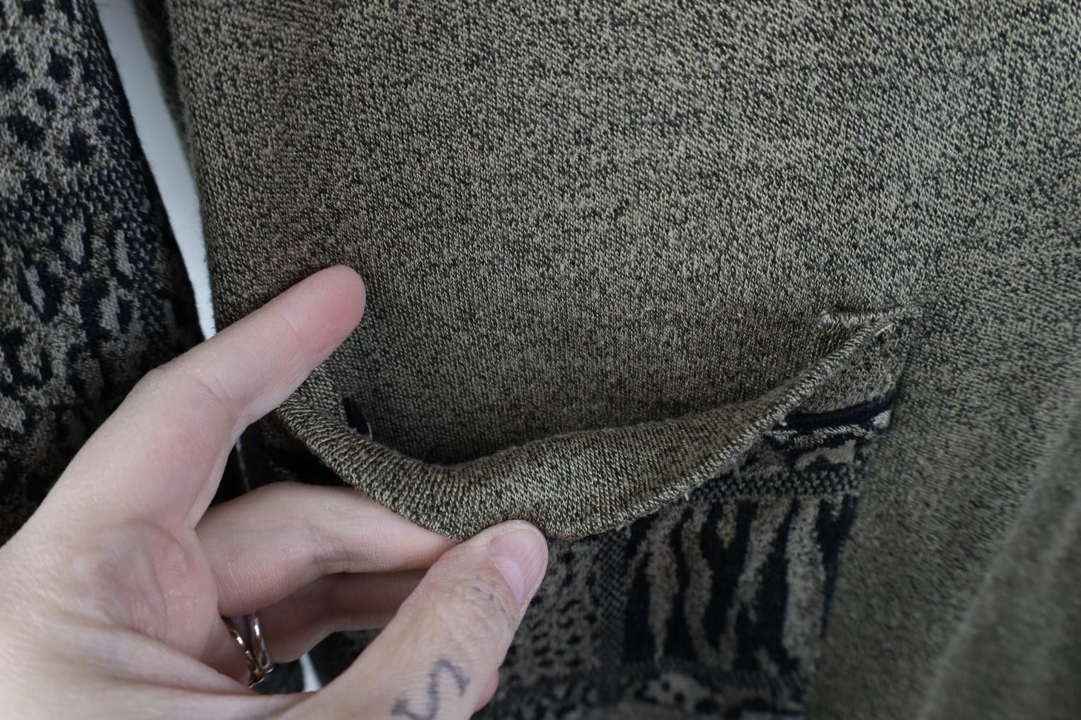 Vintage Vintage 90s Streetwear Animal Print 1/4 Zip Collared Sweater Size L / US 10 / IT 46 - 9 Thumbnail