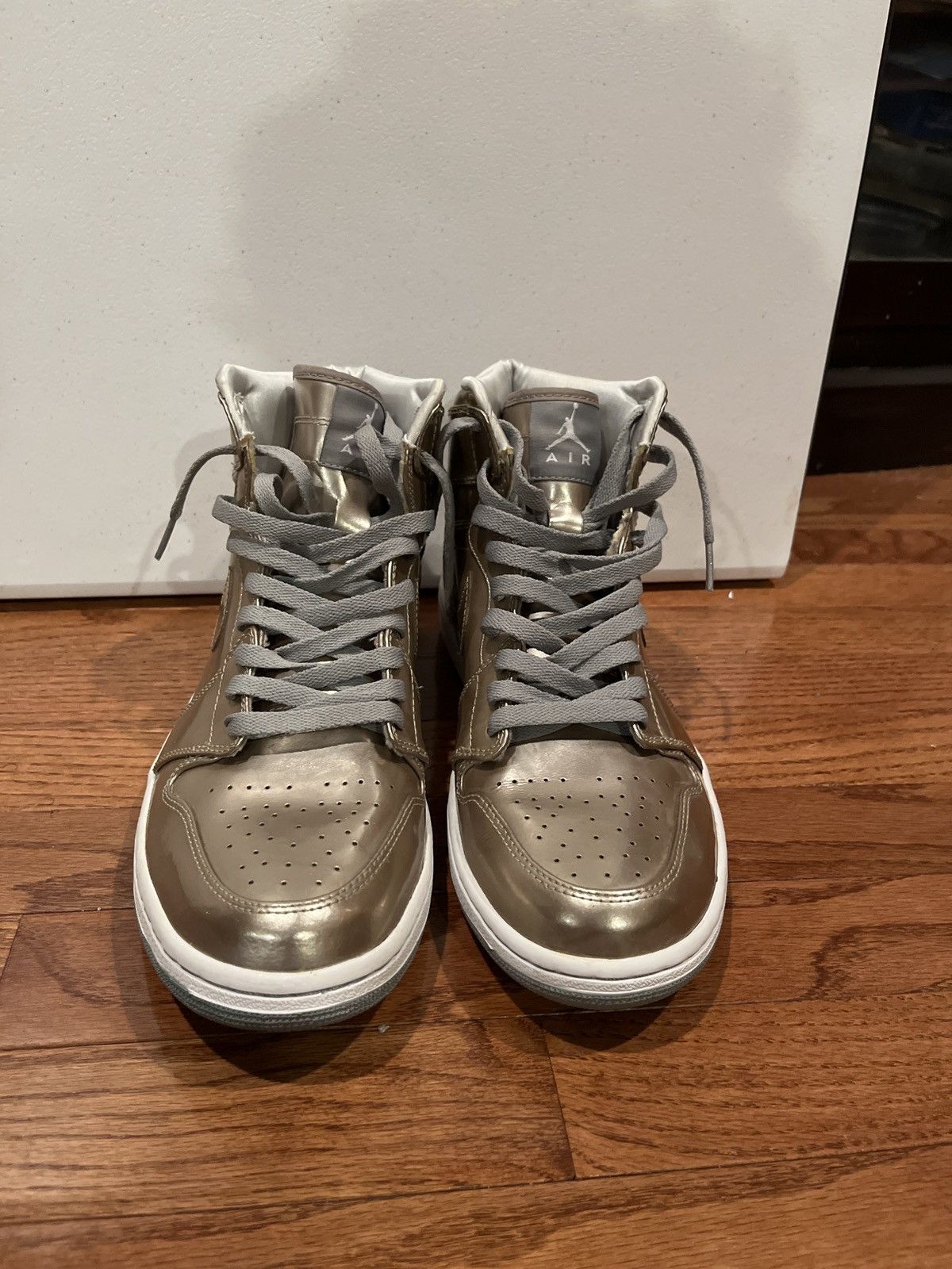 Jordan Brand × Nike Jordan 1 metallic high zinc 2009 Size US 12 / EU 45 - 1 Thumbnail