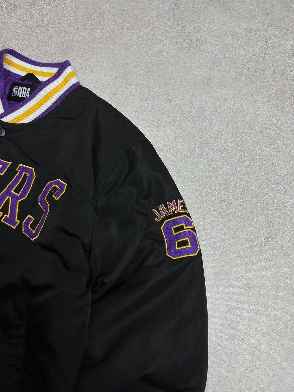 NBA Vintage NBA Lakers James Le Bron Bomber Jacket M Size US M / EU 48-50 / 2 - 5 Thumbnail