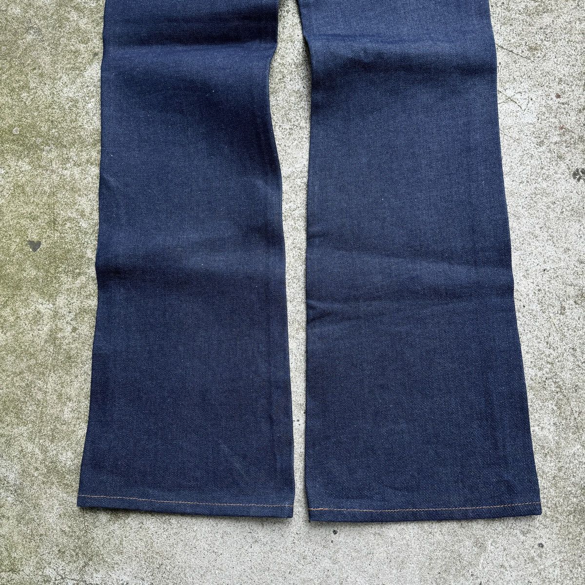 Vintage 80s Plain Pockets Raw Denim Flare Jeans Size US 32 / EU 48 - 11 Thumbnail
