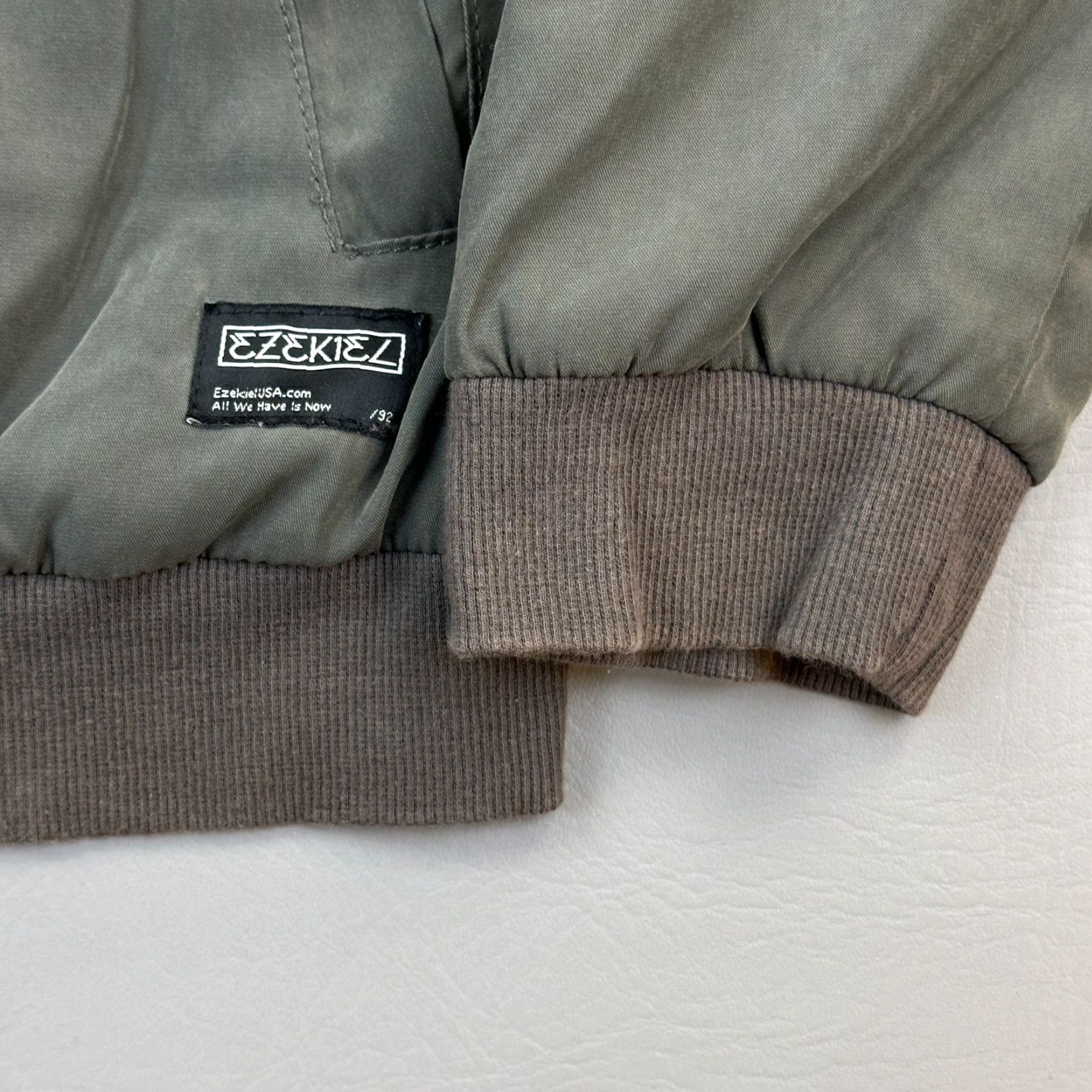 Vintage Ezekiel Rico Jacket Mens 2XL Olive Lightweight Full Zip Bomber Skateboard Casual Shirt Mens 2XL Green Retro Punk Hipster USA Size US XXL / EU 58 / 5 - 5 Thumbnail