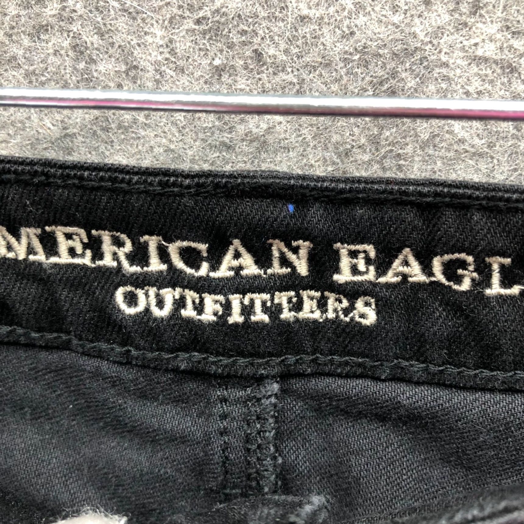 American Eagle Outfitters American Eagle Outfitters Skirt Mini Denim Black Size 4 Short Vintage? No - keep Original Size 27" / US 4 / IT 40 - 7 Thumbnail