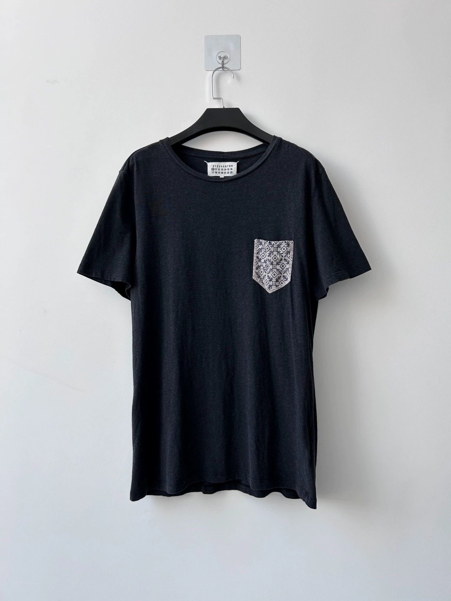 Maison Margiela Maison Margiela S/S17 Textured Pocket Tee Black 50 Size US M / EU 48-50 / 2 - 1 Thumbnail