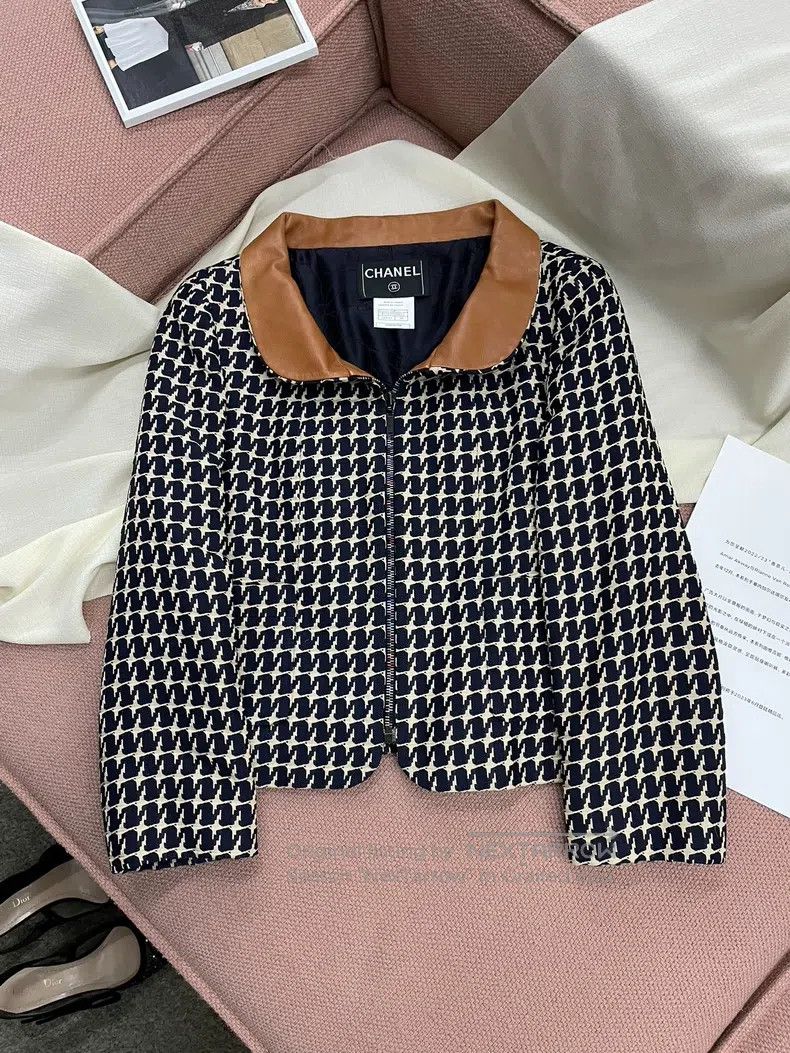 Chanel Chanel Black check brown lapel colour zipper jacket Size XS / US 0-2 / IT 36-38 - 1 Thumbnail