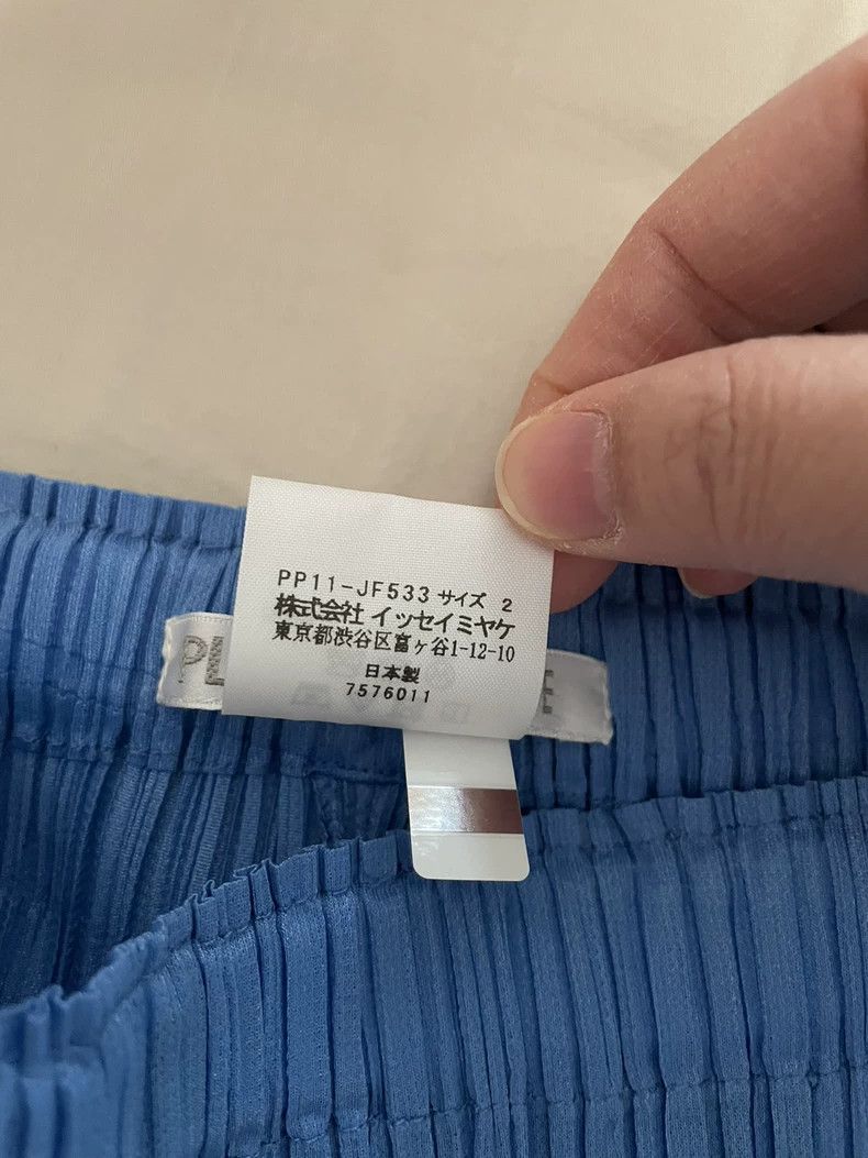 Issey Miyake Issey Miyake size:2 Blue pleated trousers Size 22" - 3 Thumbnail