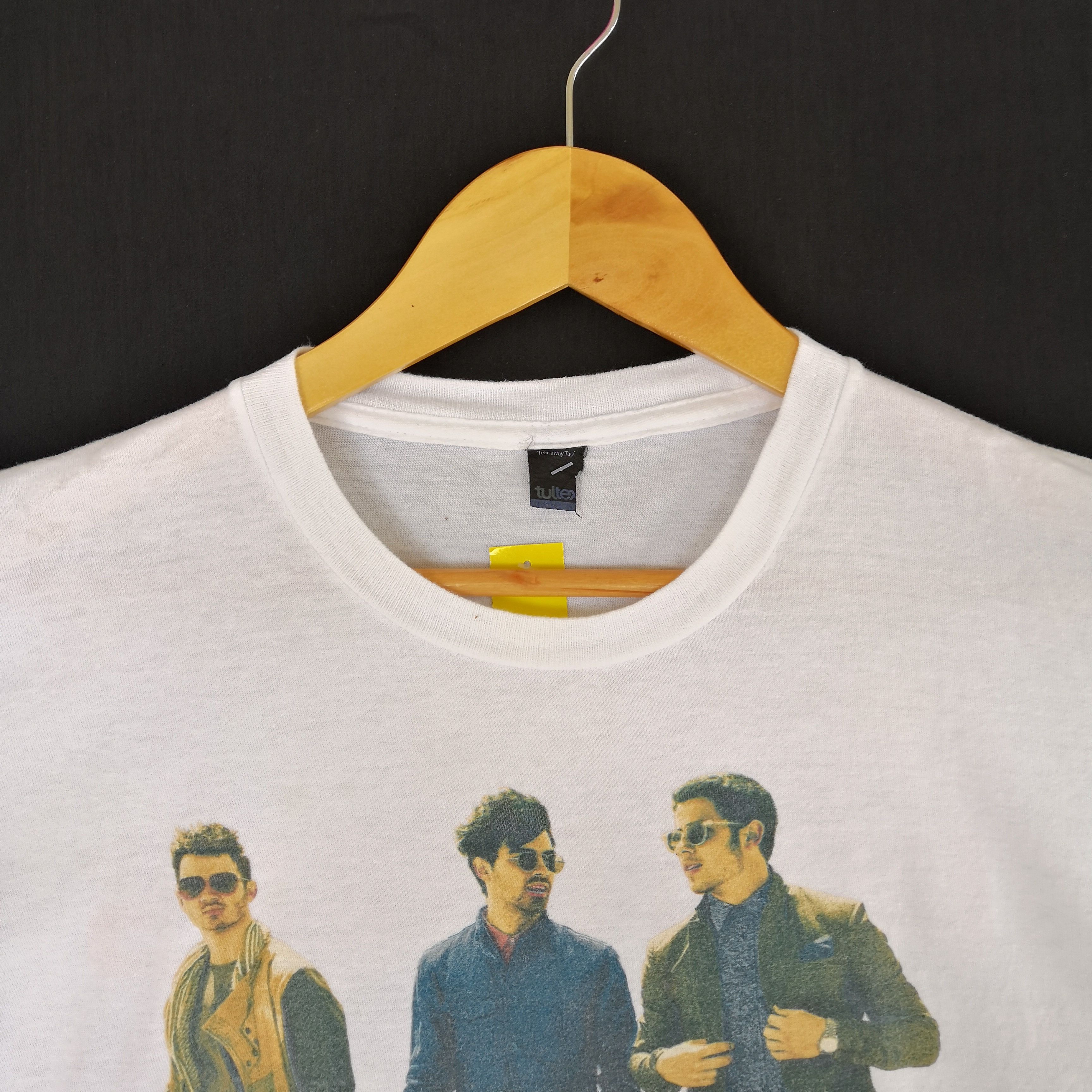 Band Tees Jonas Brothers T-Shirt Live 2013 Tees Size US M / EU 48-50 / 2 - 3 Thumbnail
