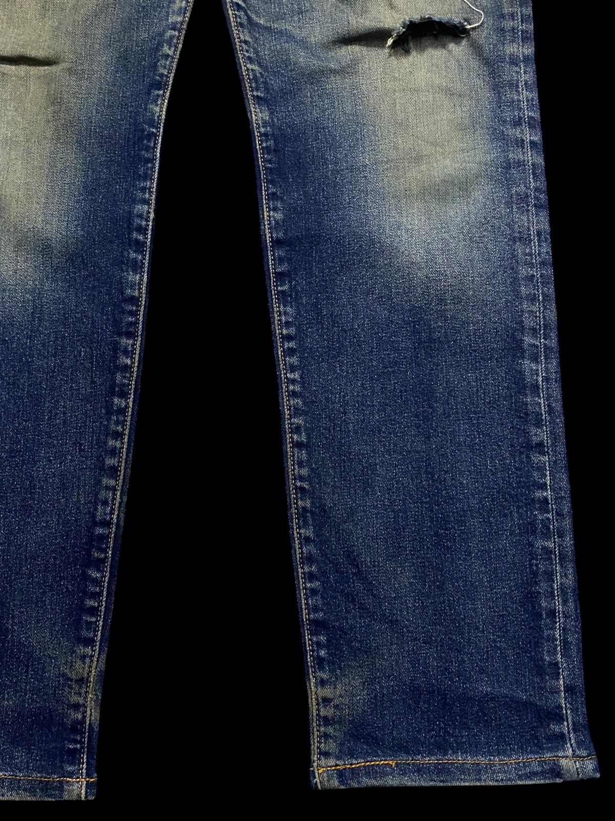 Levi's Vintage Clothing Levis 502 Y2K Big E Blue Wash Distressed Slim Fit Jeans Size US 31 - 8 Thumbnail