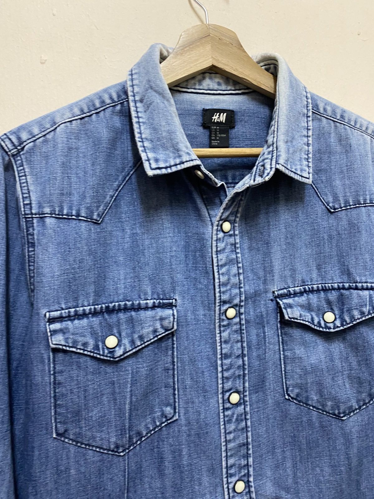 H&M H&M Denim Jeans Shirt Button Up Size US M / EU 48-50 / 2 - 3 Thumbnail